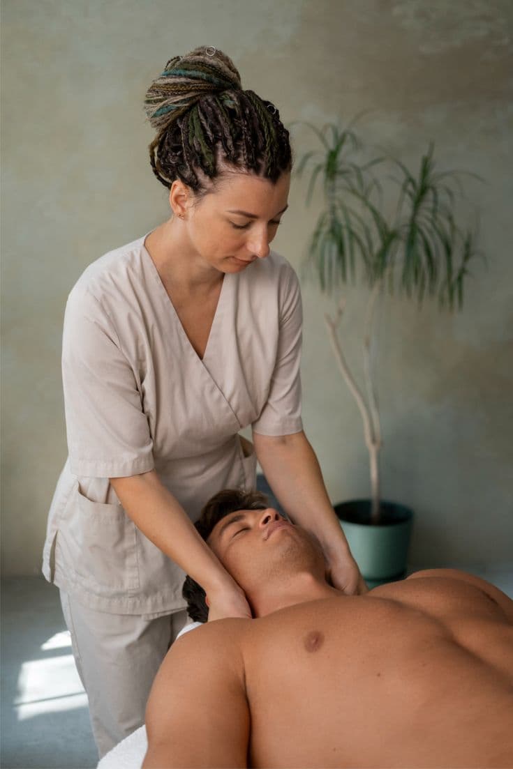Back, Neck & Shoulder Thai Massage